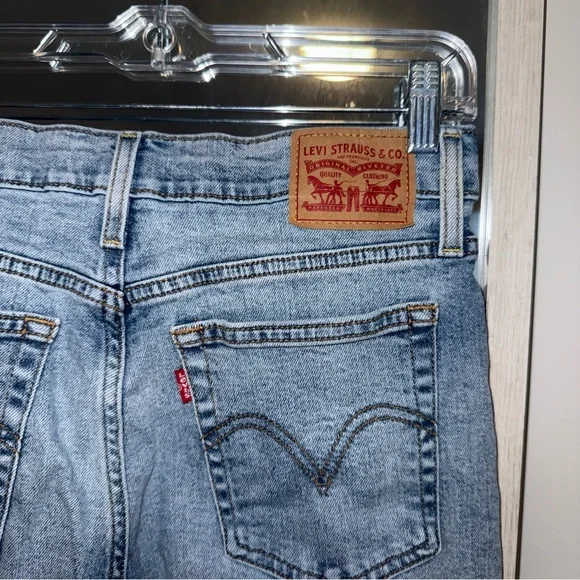 Levi's Light Blue High Rise Jeans - Picture 6 of 8